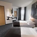 B&B Hotel Wiener Neudorf 3*