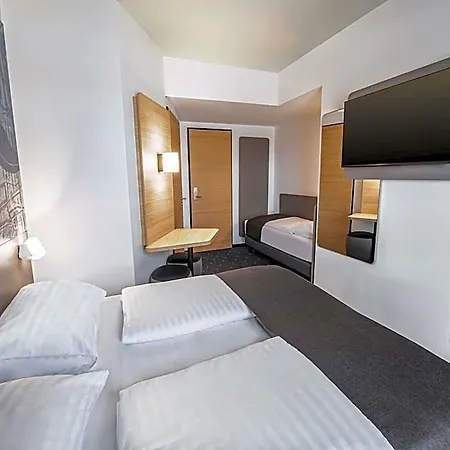 Hotel B&B Hotel Wiener Neudorf 3*