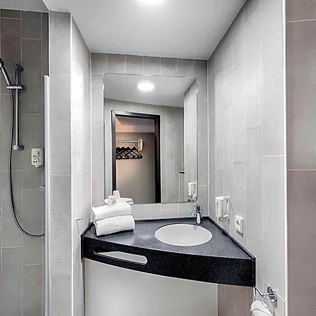 Hotel B&B Hotel Wiener Neudorf 3*